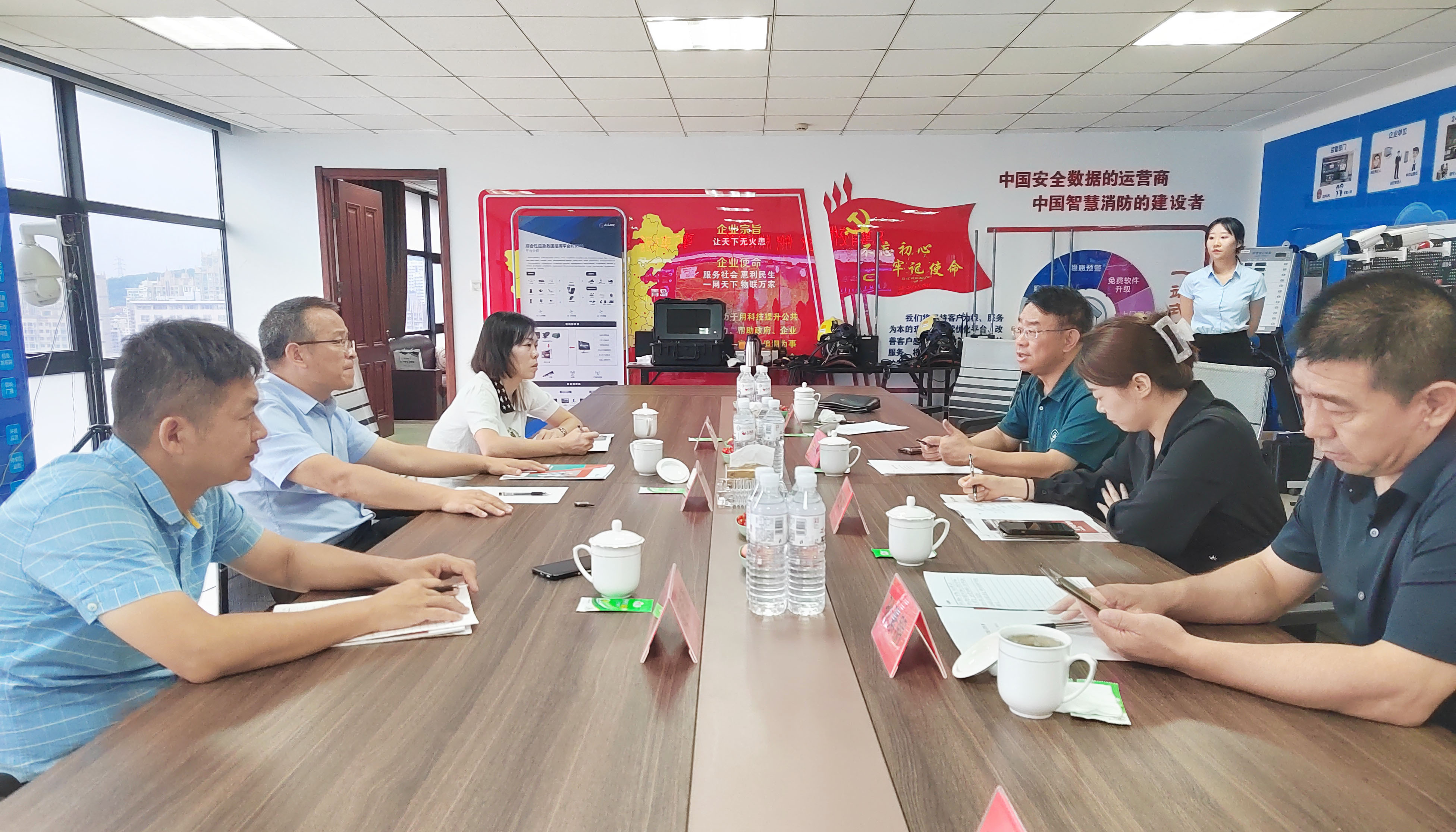 廣西柳州市民政局領導一行蒞臨峻海物聯考察調研